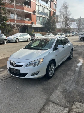 Opel Astra 1.4i Gaz, снимка 1