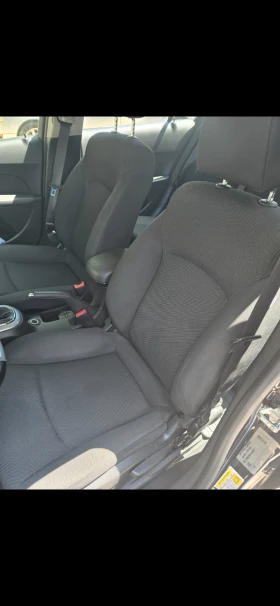 Chevrolet Cruze 1.7 TDI 131../Navi / | Mobile.bg    7