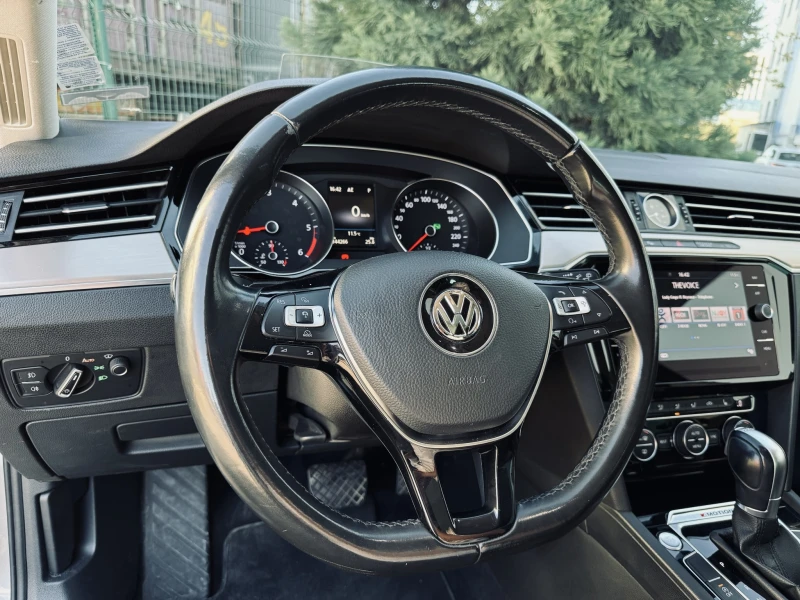 VW Passat 2.0 TDI / 4Motion / DSG / Highline, снимка 7 - Автомобили и джипове - 47706504