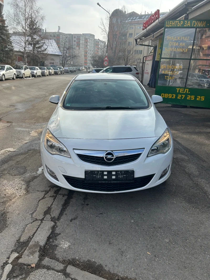 Opel Astra 1.4i Gaz, снимка 2 - Автомобили и джипове - 48835362