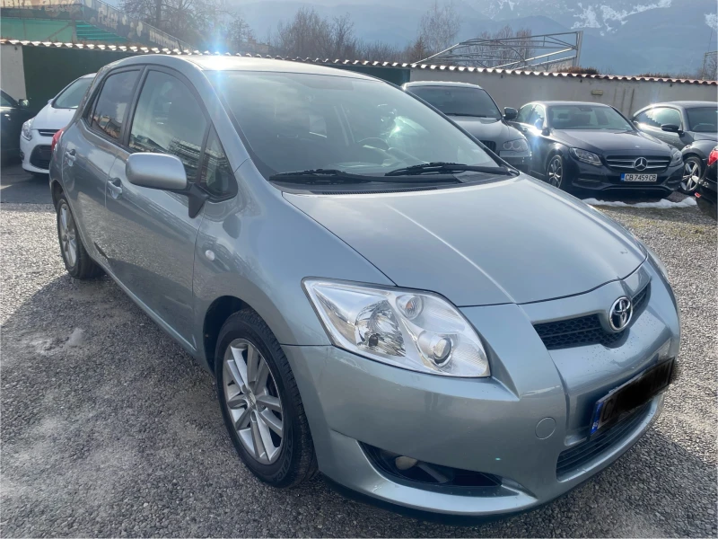 Toyota Auris 1.6 vvti 126ks, снимка 3 - Автомобили и джипове - 48887831