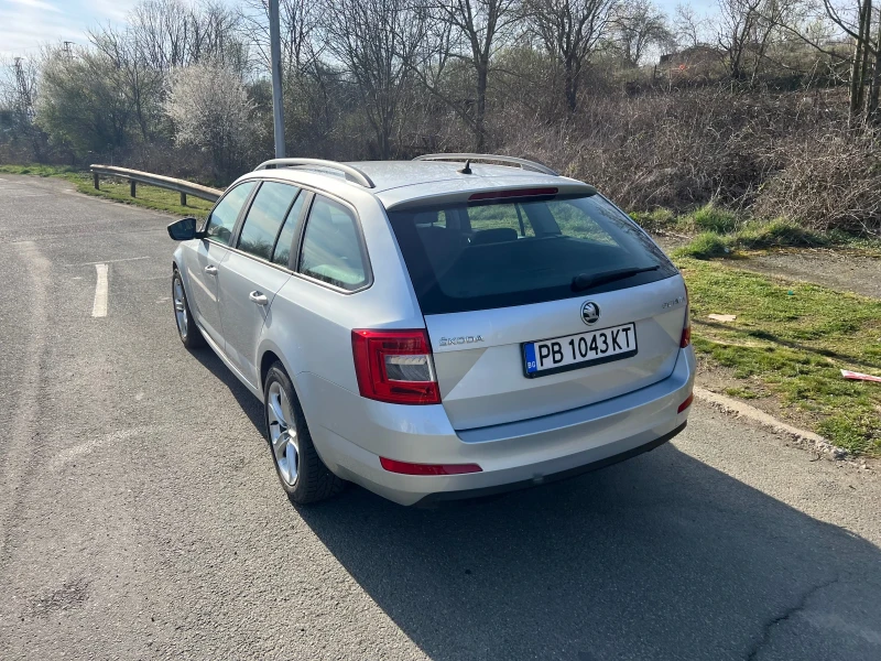 Skoda Octavia, снимка 2 - Автомобили и джипове - 49593182