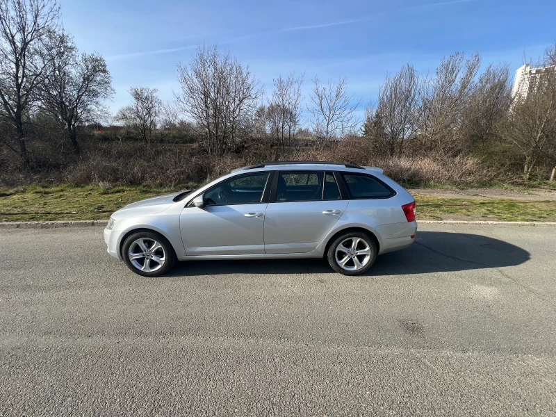 Skoda Octavia, снимка 4 - Автомобили и джипове - 49593182