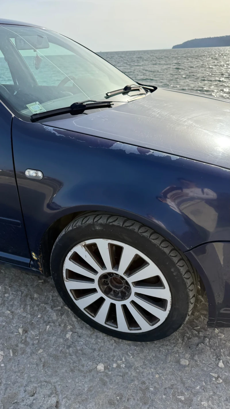 VW Golf 2.8 VR6, снимка 4 - Автомобили и джипове - 52665304