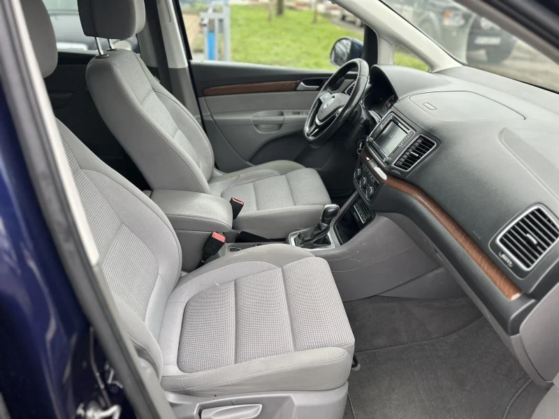 VW Sharan, снимка 11 - Автомобили и джипове - 53021332