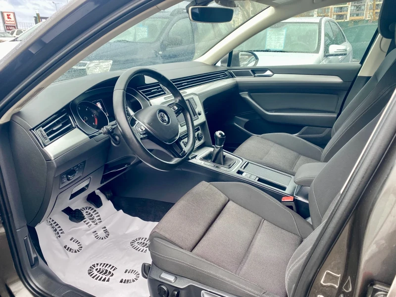 VW Passat, снимка 8 - Автомобили и джипове - 53031503