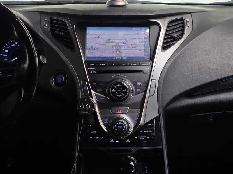 Hyundai Grandeur 2.4, снимка 14 - Автомобили и джипове - 54626067