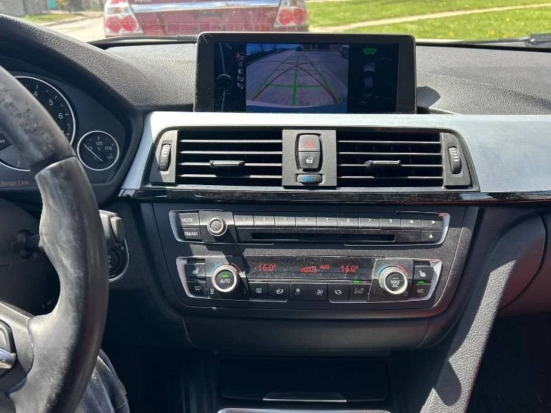 BMW 335 * ЗАДНО * РЪЧКА * ЧЕРВЕНА КОЖА * КАМЕРА, снимка 11 - Автомобили и джипове - 54980167
