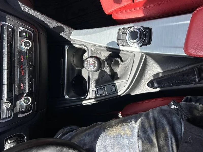 BMW 335 * ЗАДНО * РЪЧКА * ЧЕРВЕНА КОЖА * КАМЕРА, снимка 12 - Автомобили и джипове - 54980167