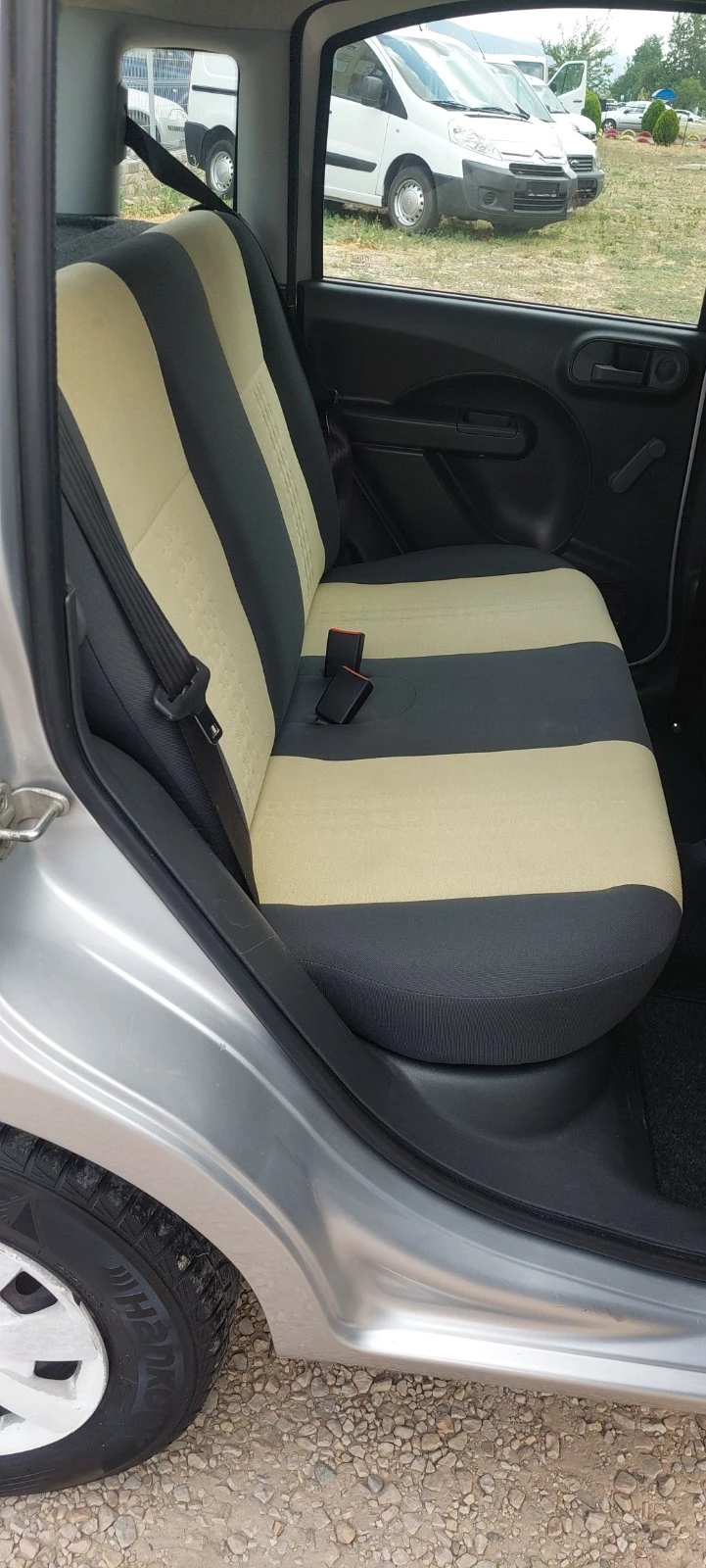 Fiat Panda 1.2 бензин климатик, снимка 15 - Автомобили и джипове - 55585892