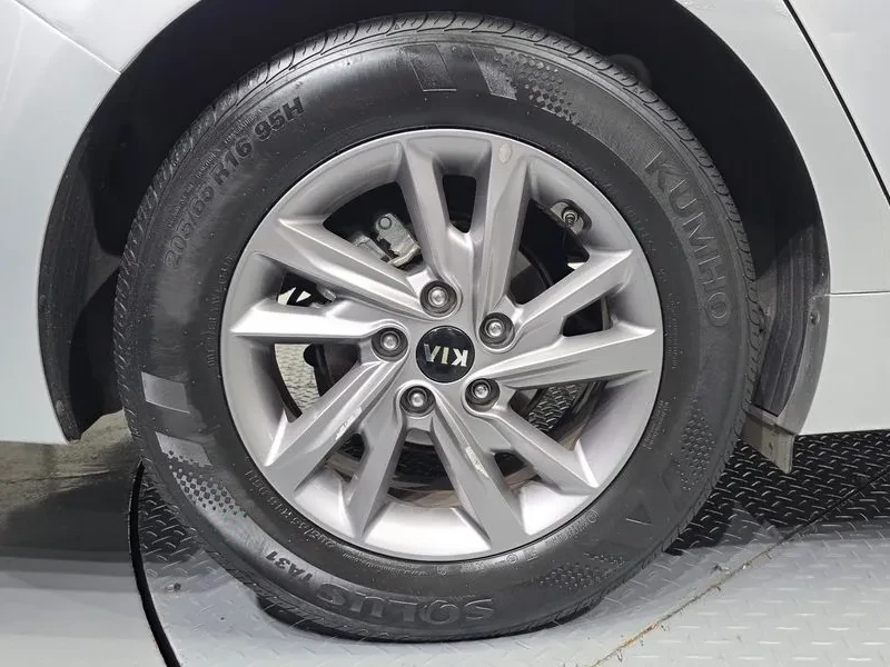Kia K5 2.0 Lpi Rental Car Luxury | Mobile.bg � ����������� 5
