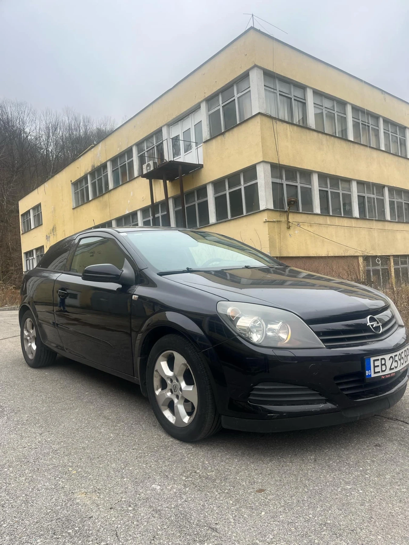 Opel Astra 1.9 CDTI GTC 120k - изображение 5