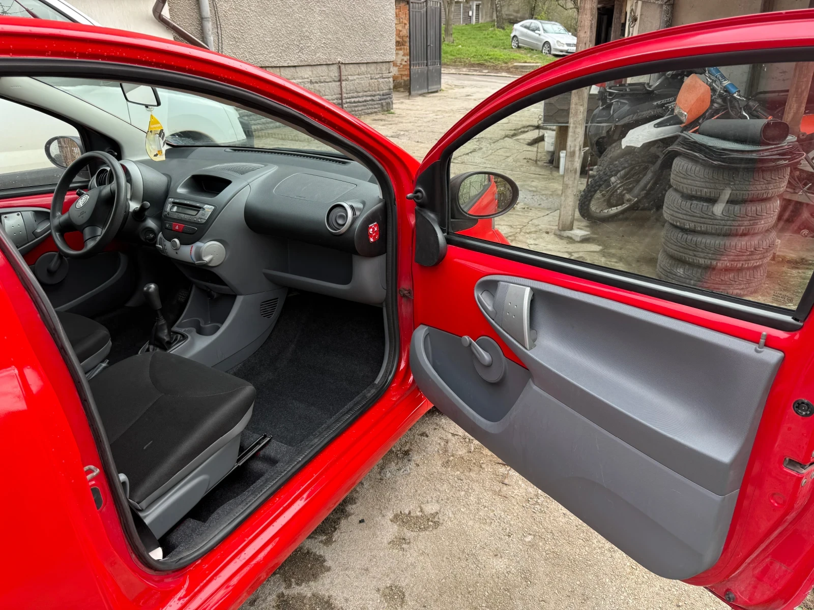 Toyota Aygo 1.0  - изображение 8