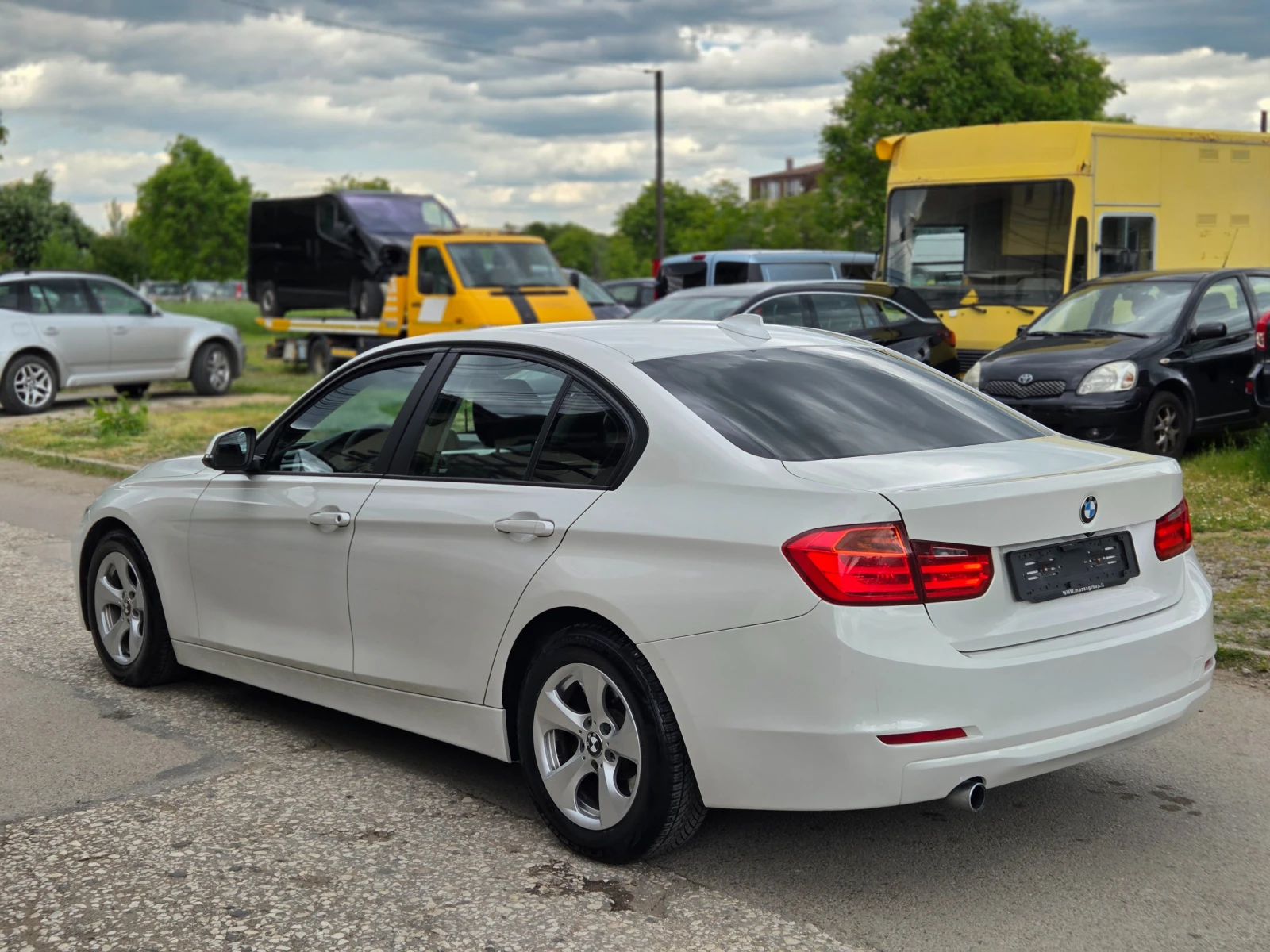 BMW 320 ED 163к.с. БЯЛА ПЕРЛА - изображение 3