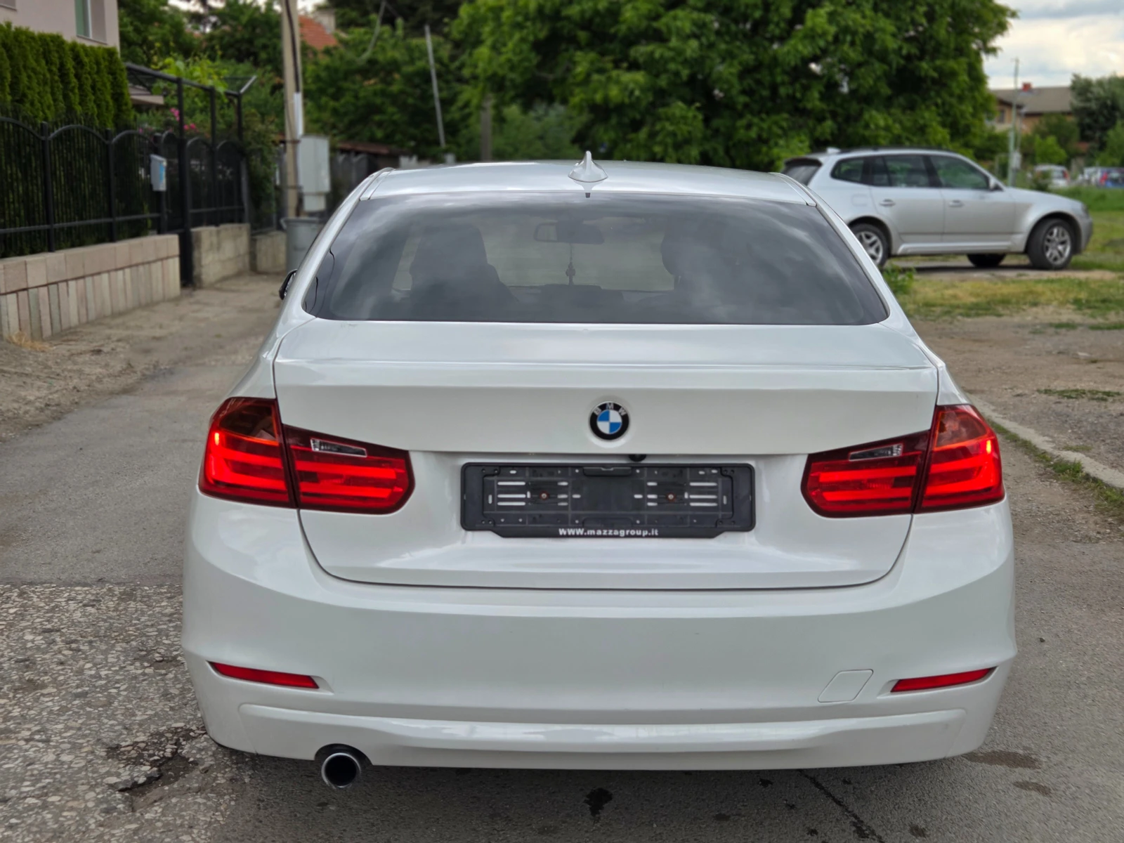 BMW 320 ED 163к.с. БЯЛА ПЕРЛА - изображение 5
