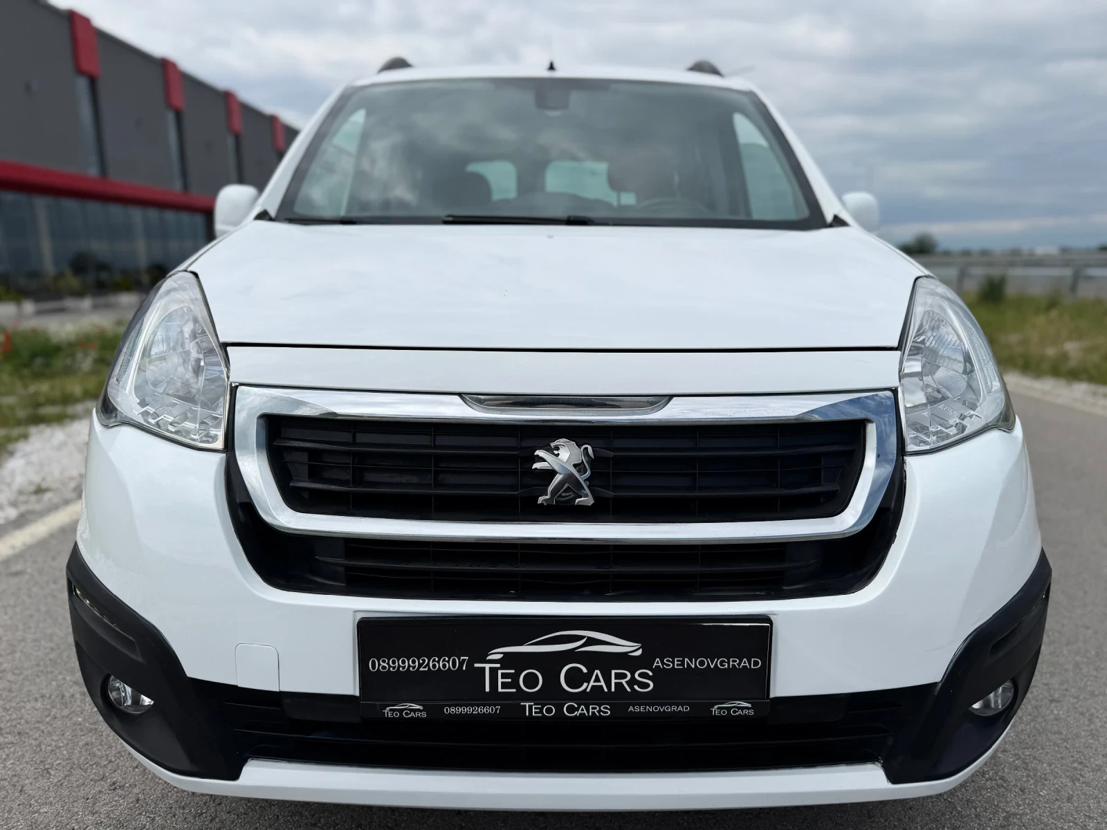 Peugeot Partner 1.6 HDI 100к.с EURO 6 / LED / TEMPOMAT - изображение 2