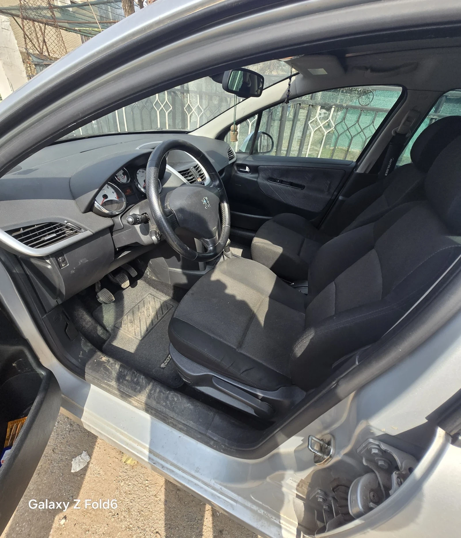 Peugeot 207, снимка 4 - Автомобили и джипове - 50911717