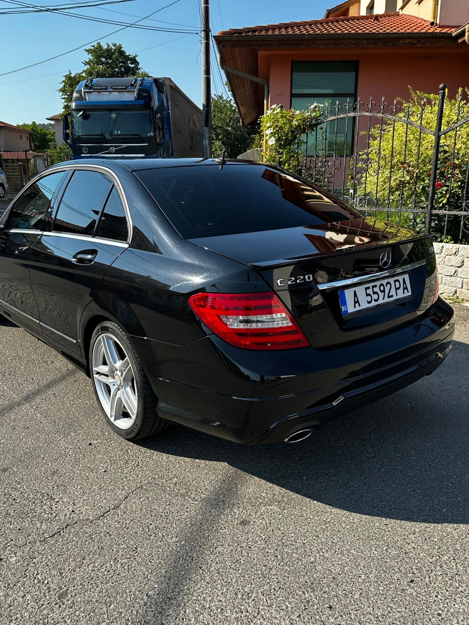 Mercedes-Benz C 220 AMG - изображение 4
