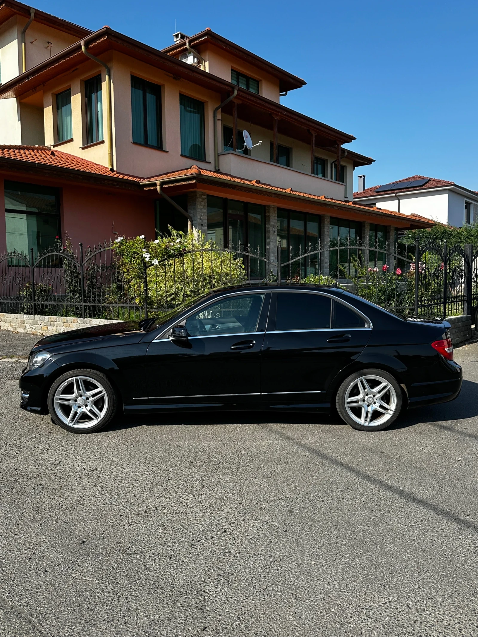 Mercedes-Benz C 220 AMG - изображение 3