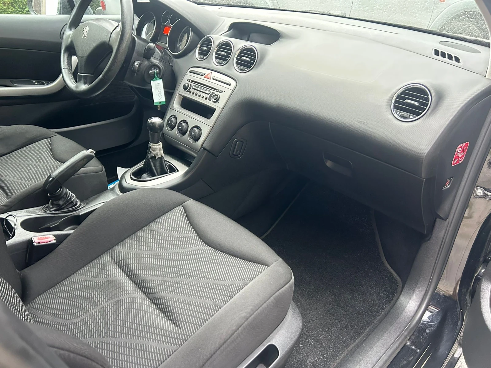 Peugeot 308 1.6 HDi 90CV 5P Premium (66 kw) - изображение 10