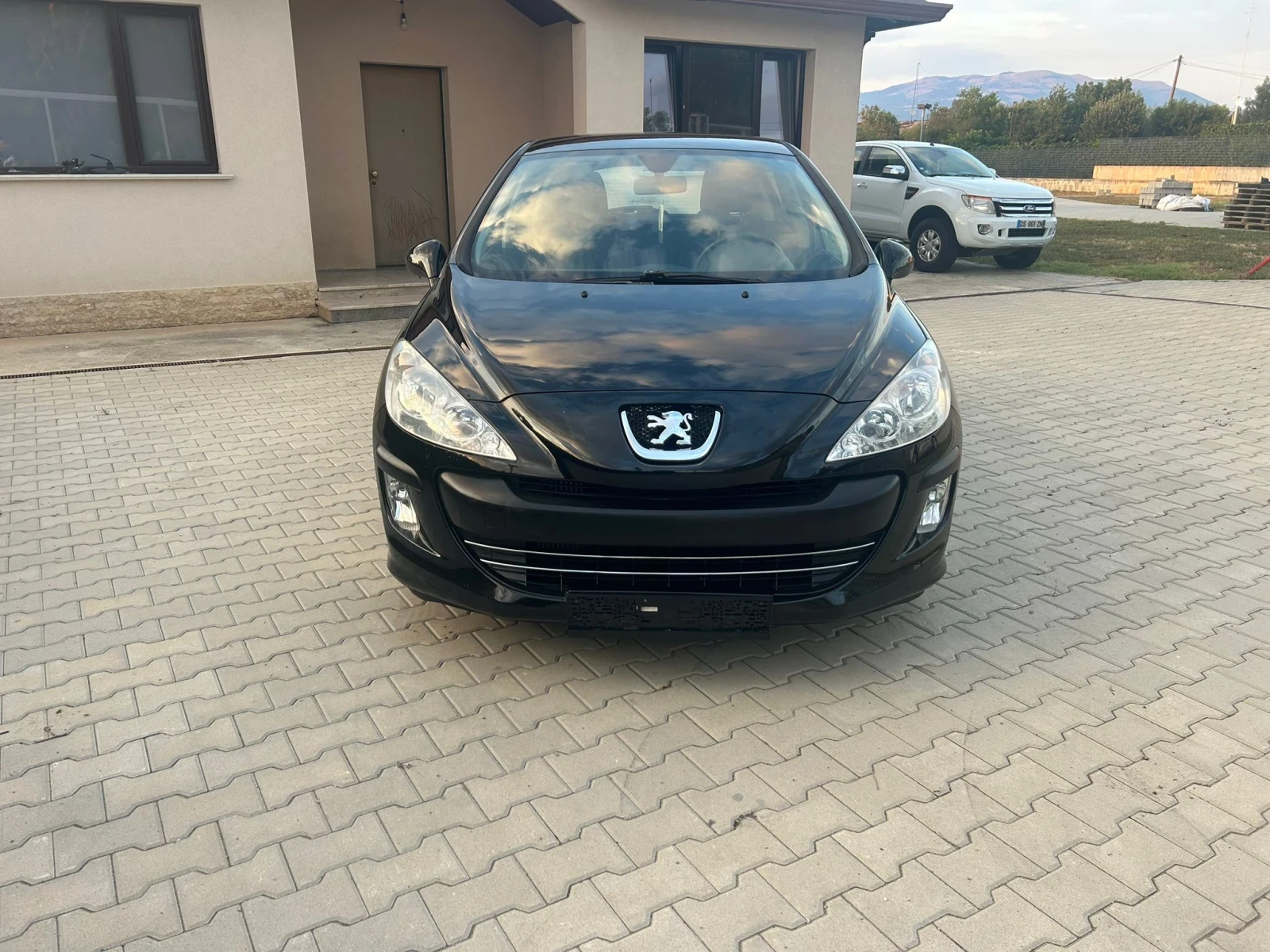 Peugeot 308 1.6 HDi 90CV 5P Premium (66 kw) - изображение 2