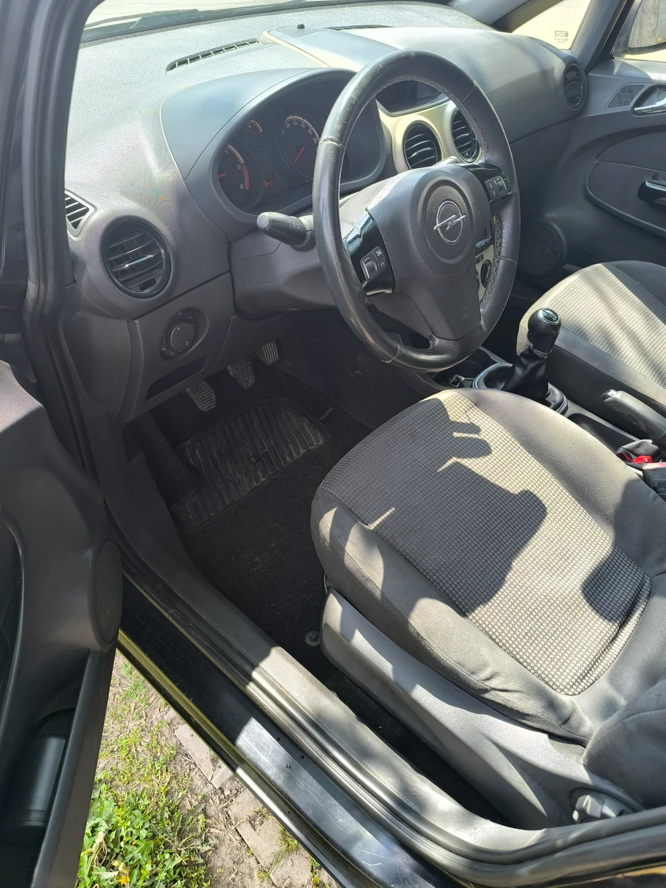 Opel Corsa 4 литра извън града., 6л. градцко., 1, 3 дизел - изображение 7