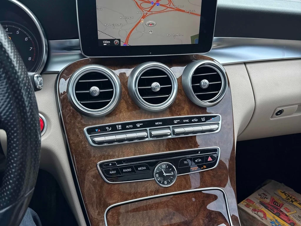 Mercedes-Benz C 400 * CARFAX *  - изображение 8