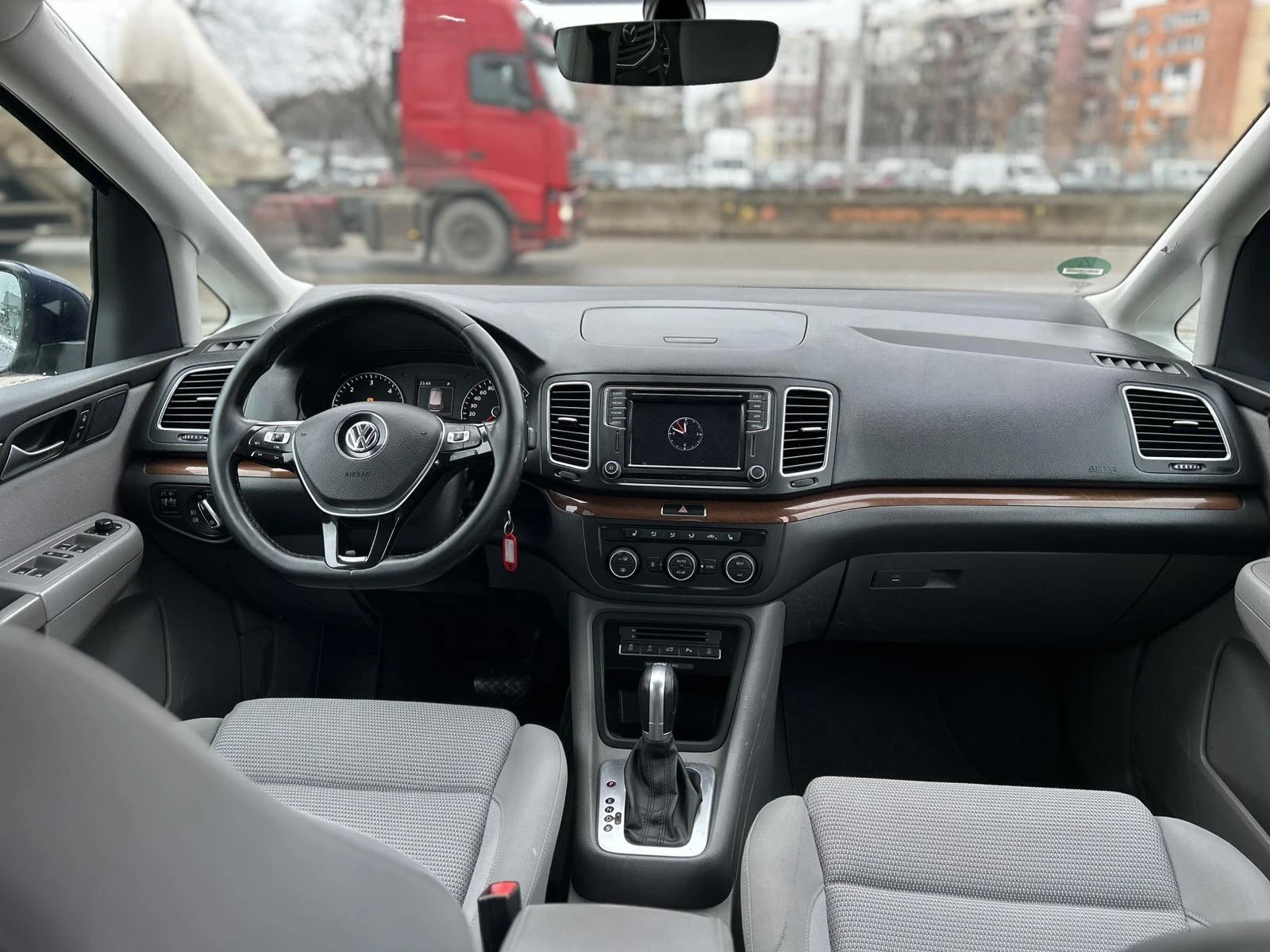 VW Sharan  - изображение 10