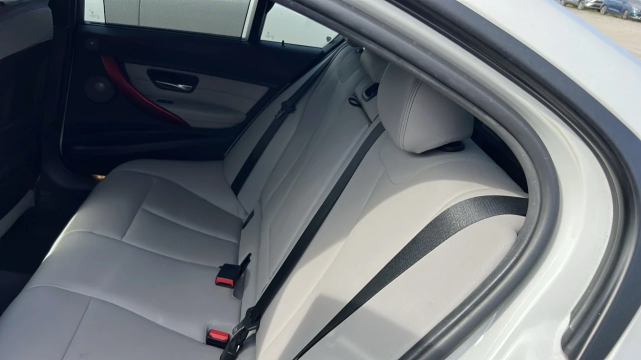 BMW 335  - изображение 9