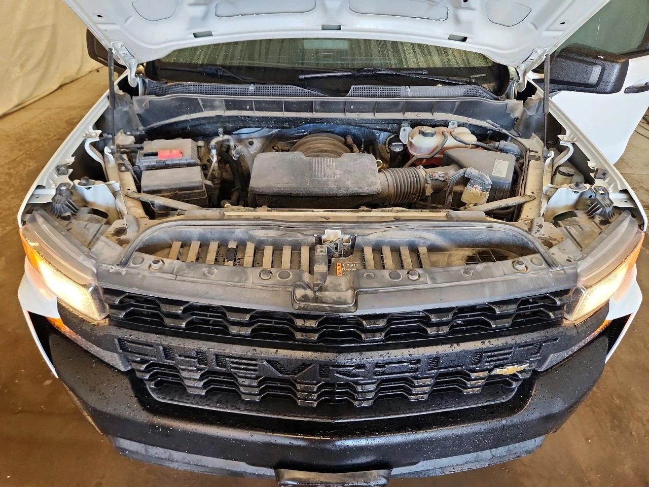 Chevrolet Silverado C1500, снимка 11 - Автомобили и джипове - 53747477