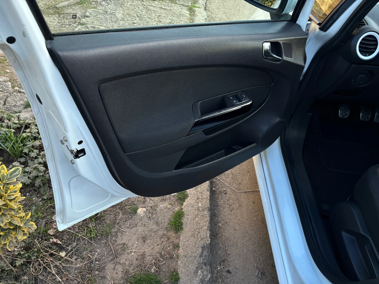 Opel Corsa 1.2i OPC-LINE Обслужена* 176 000км* , снимка 6 - Автомобили и джипове - 53802263