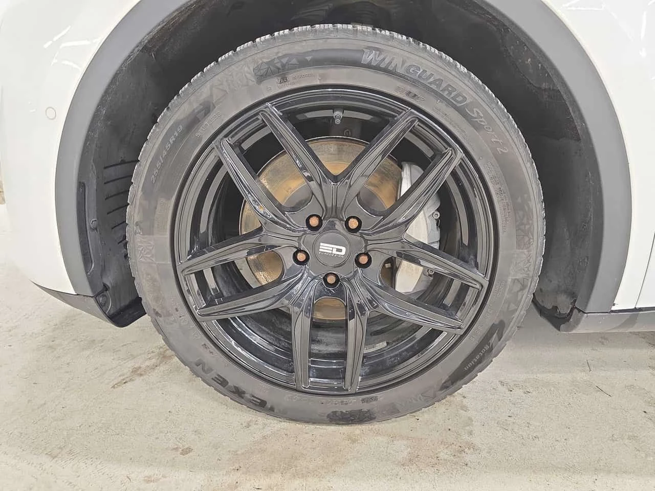 Tesla Model Y Long Range/FULL SELF DRIVING/ВТОРИ ГУМИ И ДЖАНТИ, снимка 12 - Автомобили и джипове - 54123091