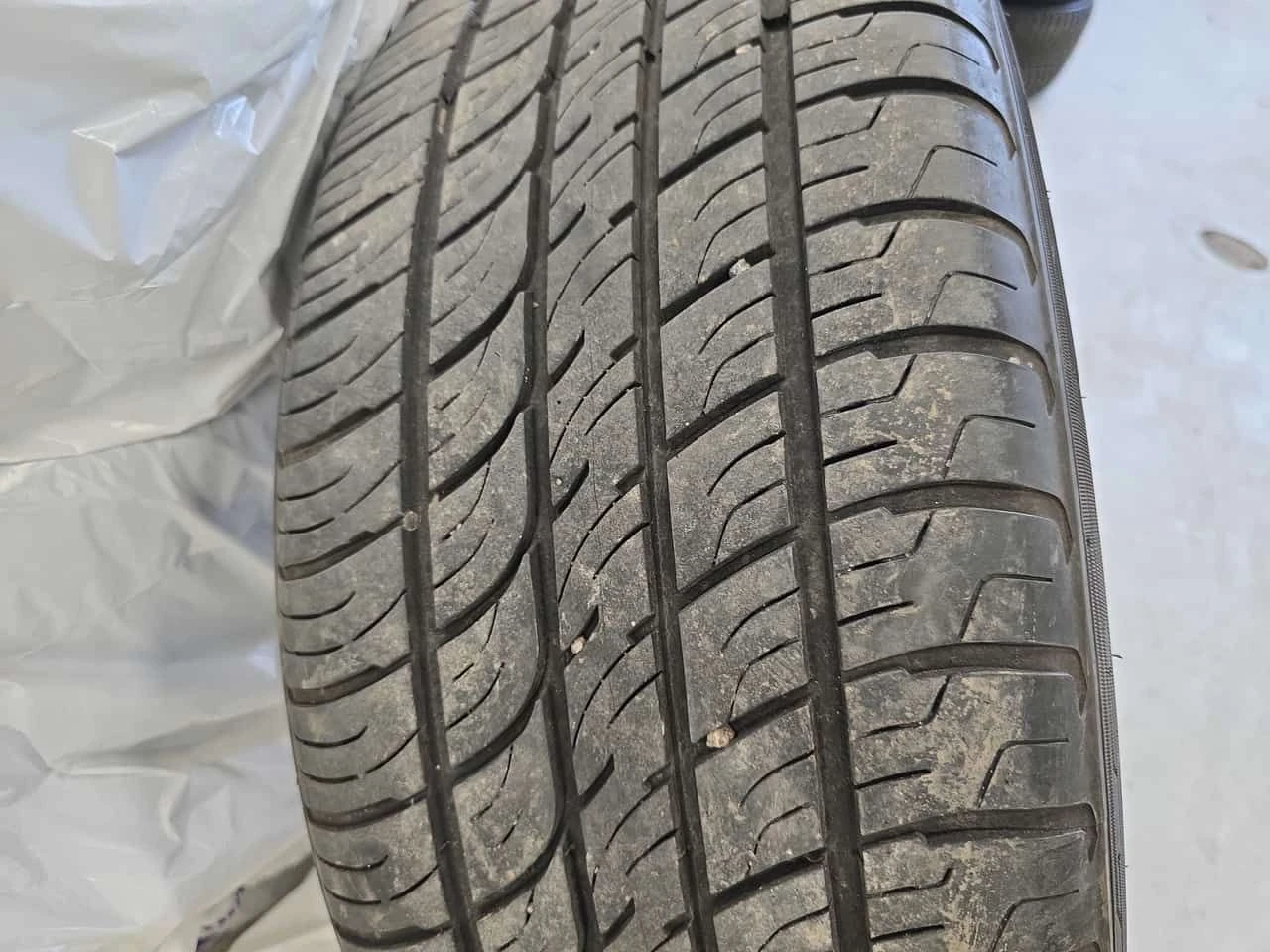 Tesla Model Y Long Range/FULL SELF DRIVING/ВТОРИ ГУМИ И ДЖАНТИ, снимка 14 - Автомобили и джипове - 54123091