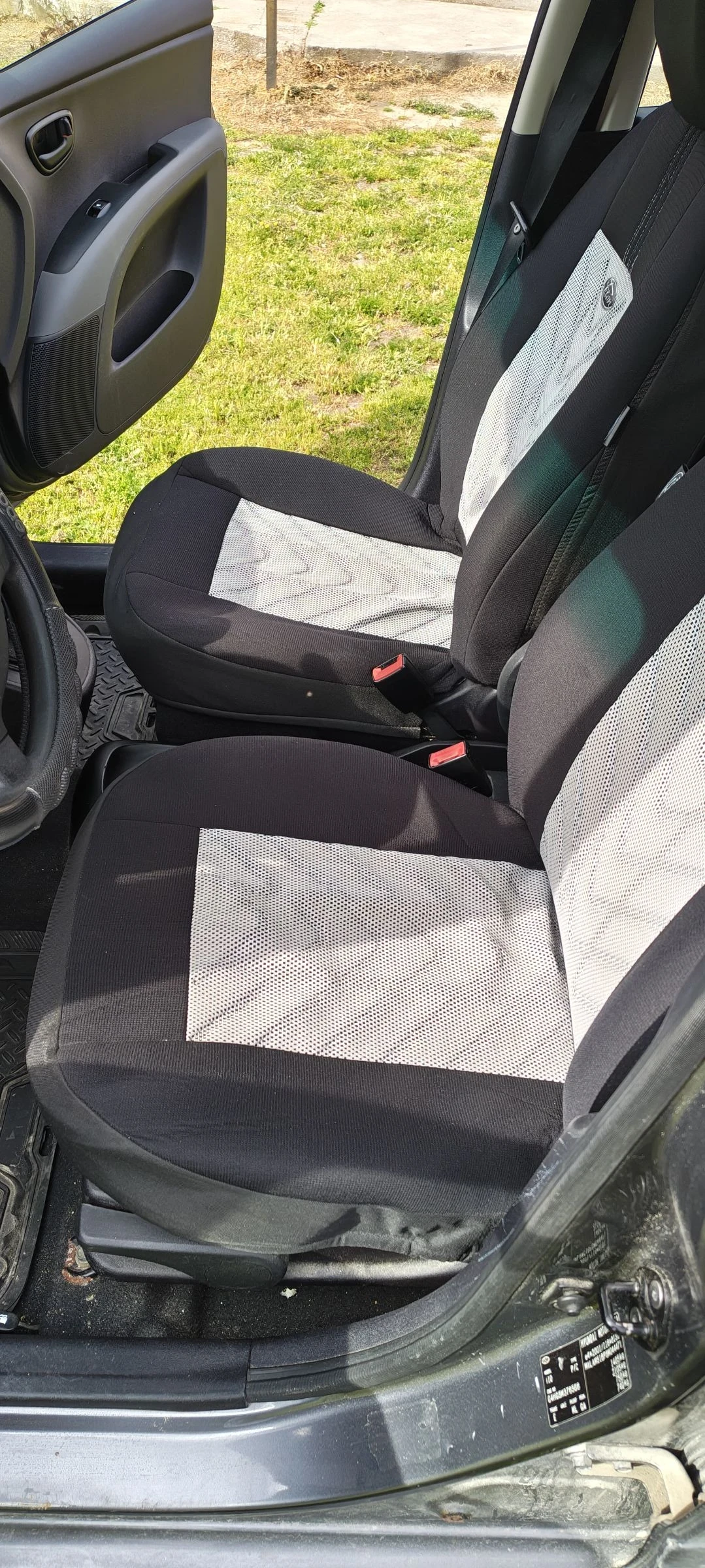 Hyundai I10, снимка 6 - Автомобили и джипове - 54159940