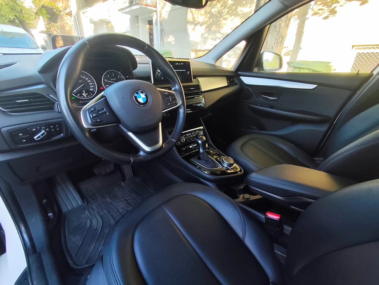 BMW 2 Active Tourer 220d xDrive, снимка 7 - Автомобили и джипове - 54512666
