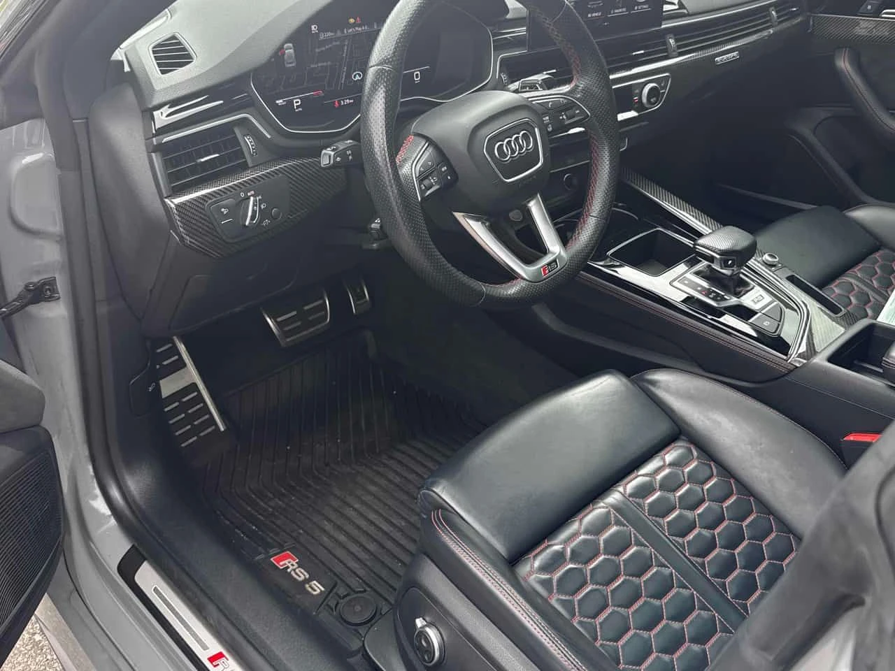 Audi Quattro  2.9 TFSI * ДИСТРОНИК* 360 КАМЕРА* КАРБОН* 22 ЦОЛА, снимка 7 - Автомобили и джипове - 54663333
