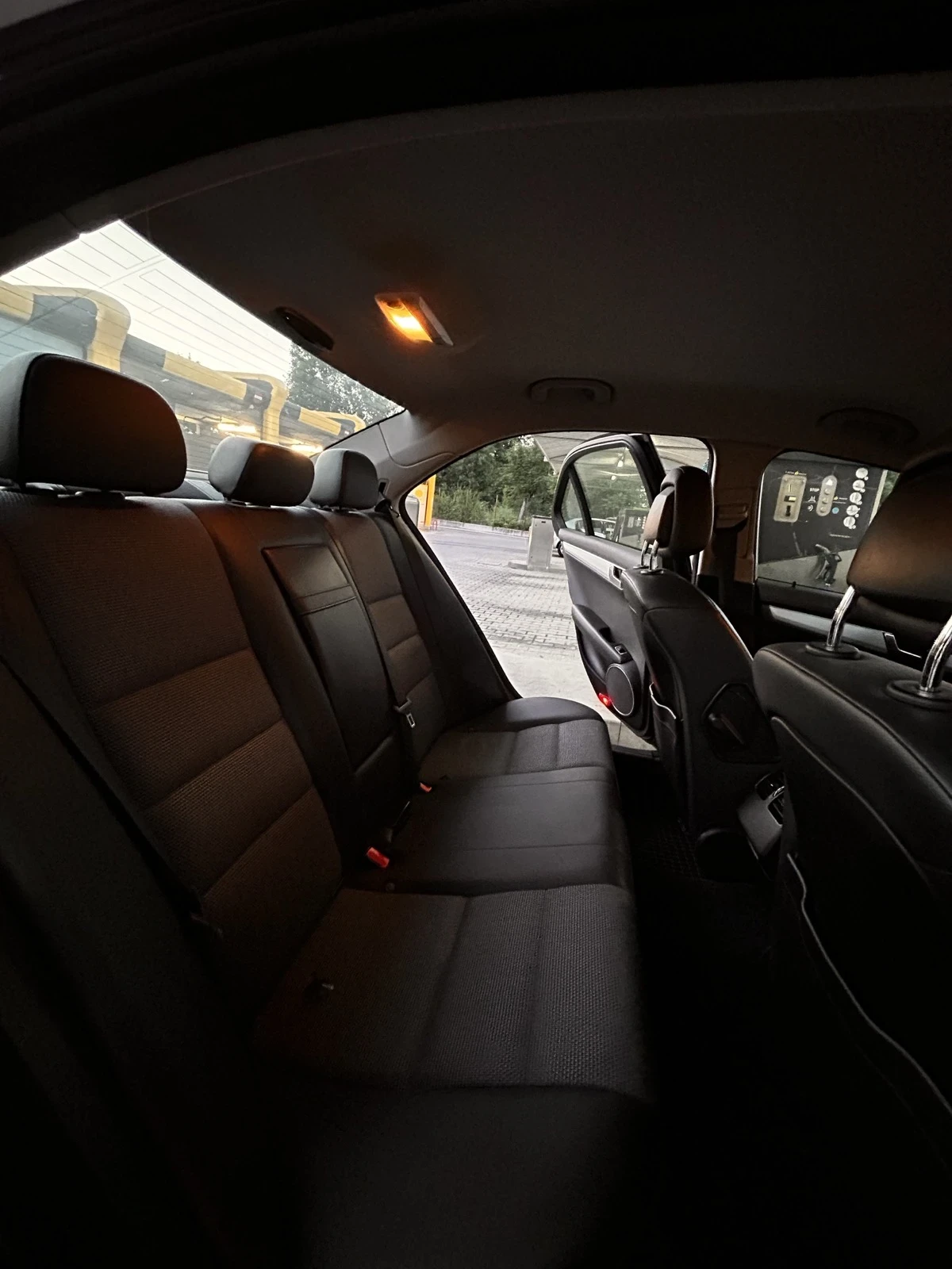 Mercedes-Benz C 250, снимка 6 - Автомобили и джипове - 54991034