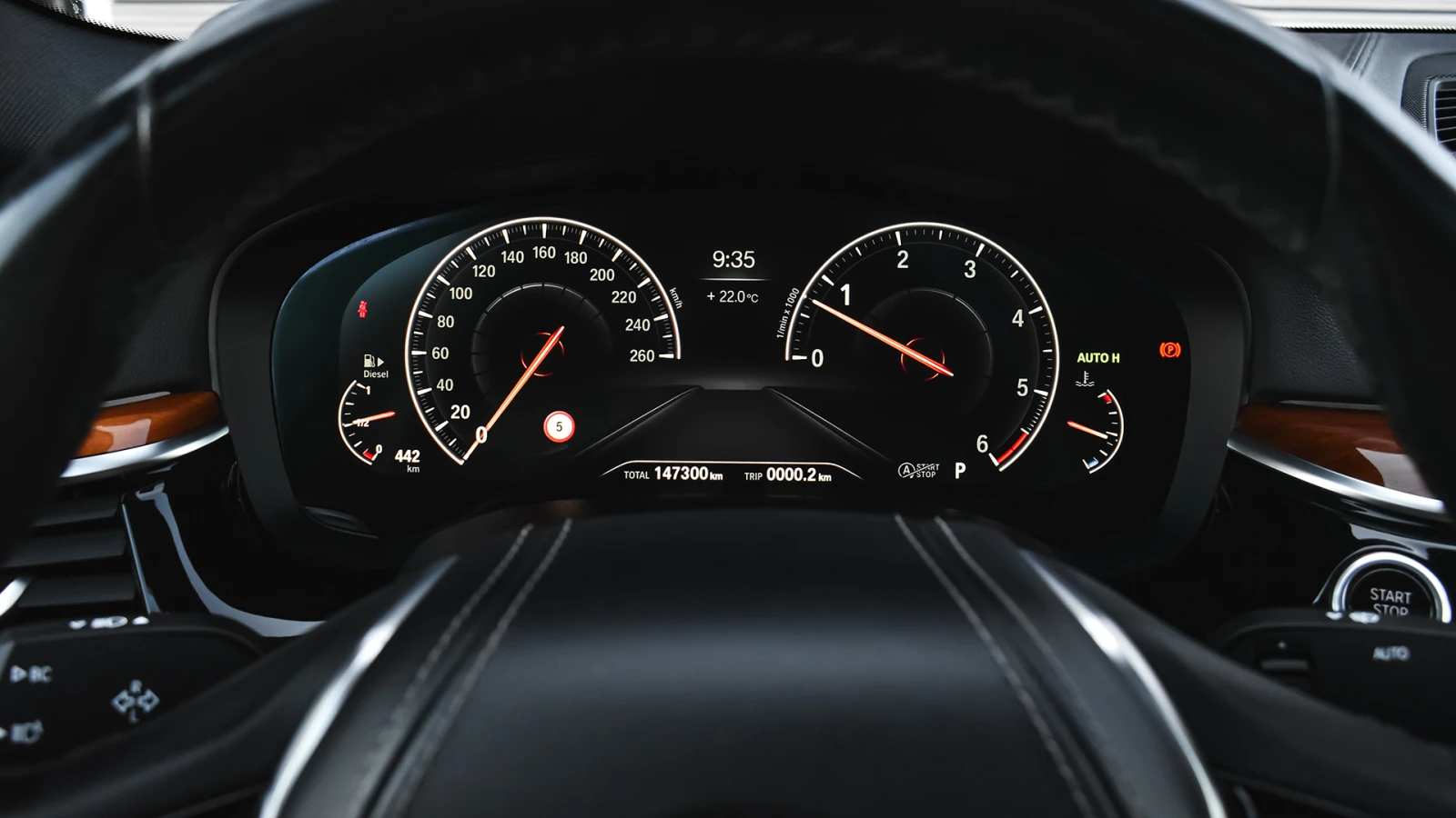 BMW 530 d xDrive Luxury Line Steptronic, снимка 12 - Автомобили и джипове - 55234552