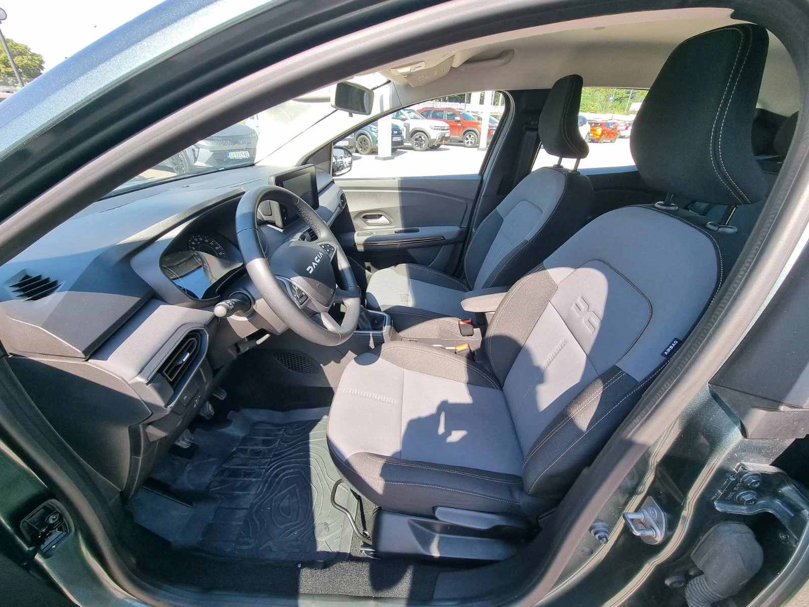 Dacia Sandero Stepway TCe 100 �.�. ECO-G S&S BVM6 | Mobile.bg � ����������� 11