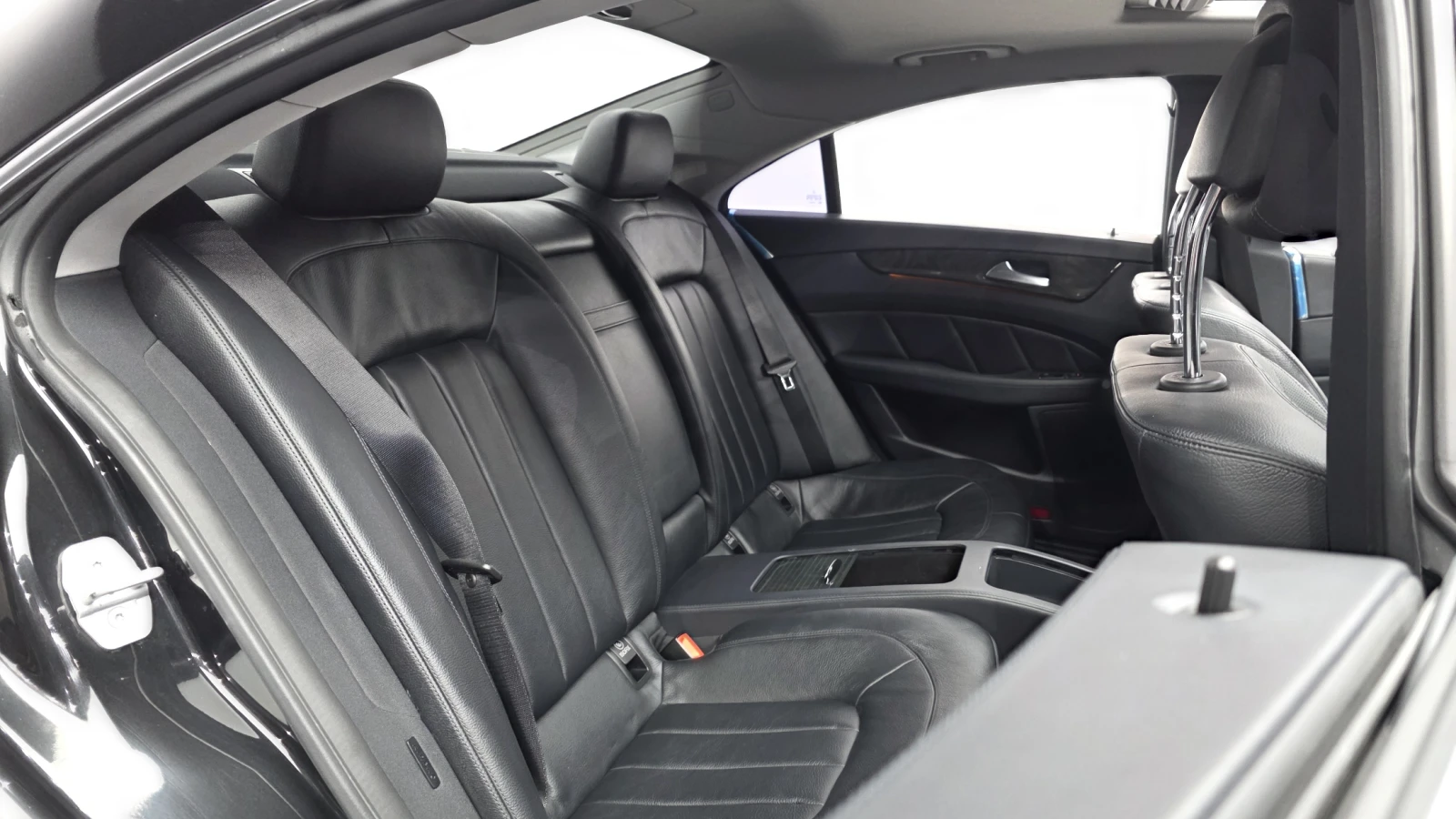 Mercedes-Benz CLS 350, снимка 7 - Автомобили и джипове - 55415525