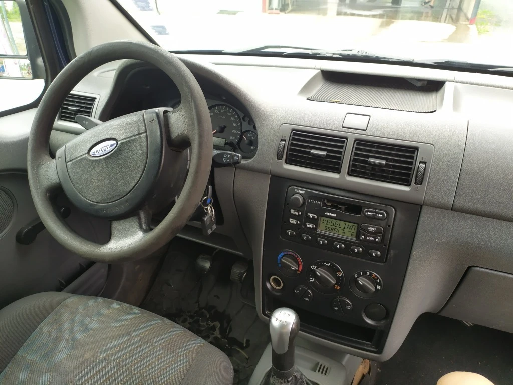 Ford Connect Tourneo, снимка 2 - Автомобили и джипове - 55542385