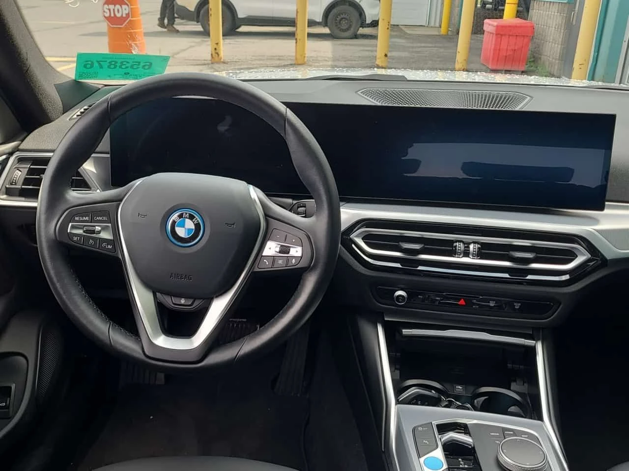 BMW i4 * EDRIVE35 * CARFAX * ОПЦИЯ ЗА ФИНАНСИРАНЕ , снимка 10 - Автомобили и джипове - 55593627