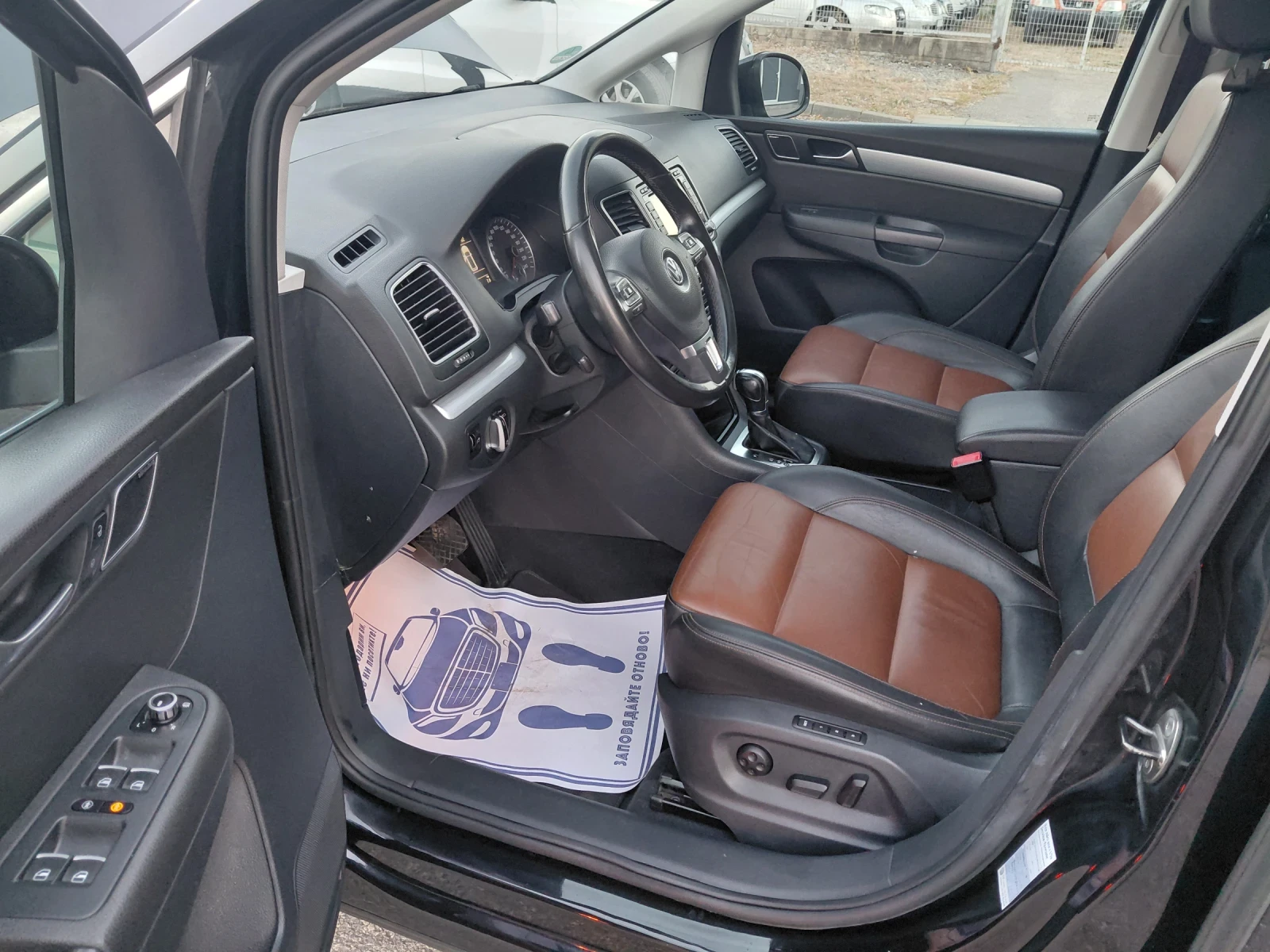 VW Sharan 2.0 TDI, снимка 10 - Автомобили и джипове - 55667286