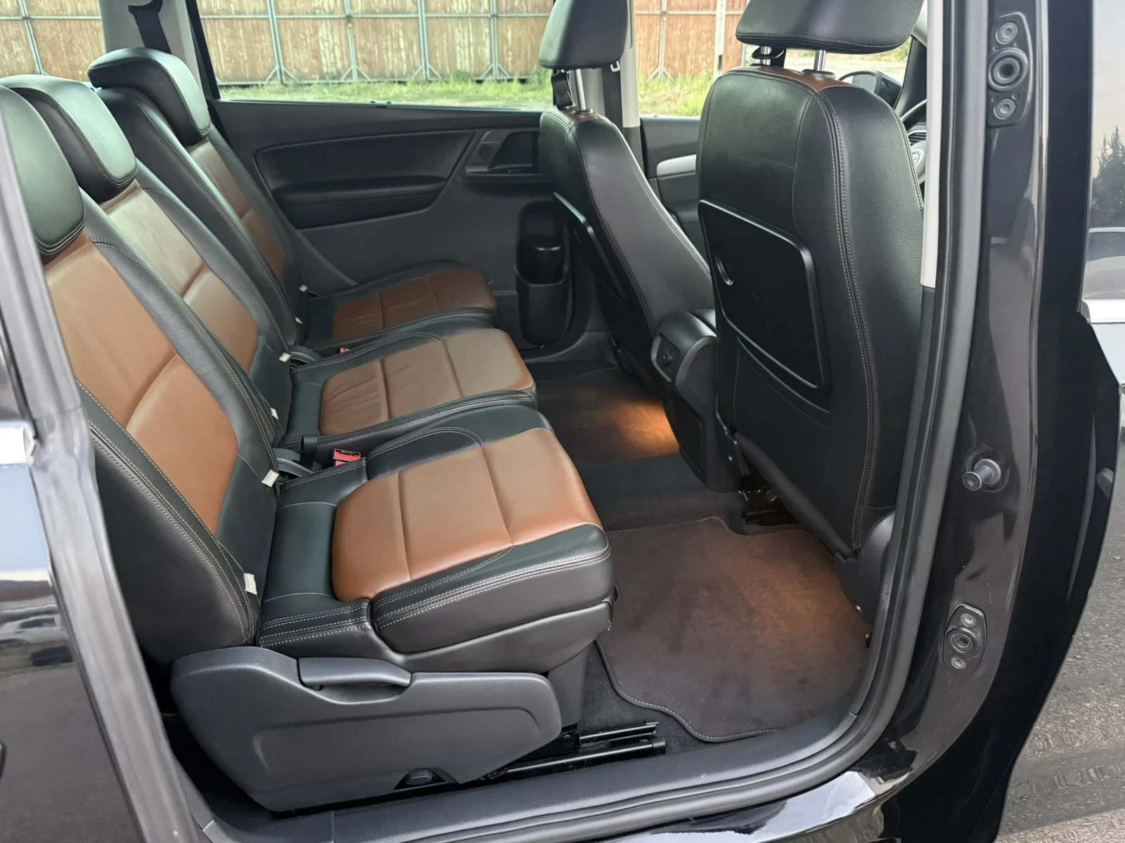 VW Sharan 2.0 TDI, снимка 15 - Автомобили и джипове - 55667286