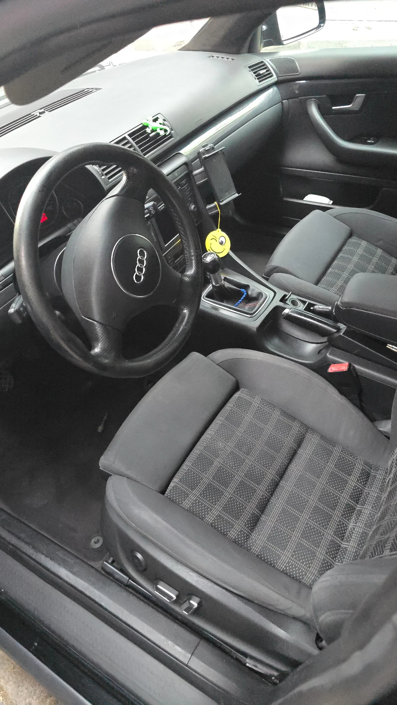 Audi A4, снимка 4 - Автомобили и джипове - 55711610