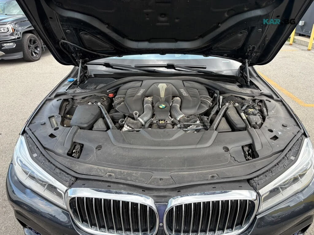 BMW 750 Head-up* PANO * АвтоКредит * (ЦЕНА ДО БГ) * , снимка 16 - Автомобили и джипове - 56012407