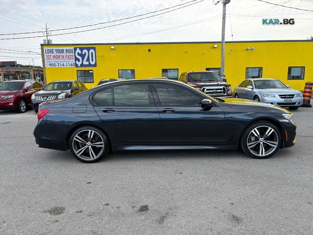 BMW 750 Head-up* PANO * АвтоКредит * (ЦЕНА ДО БГ) * , снимка 4 - Автомобили и джипове - 56012407