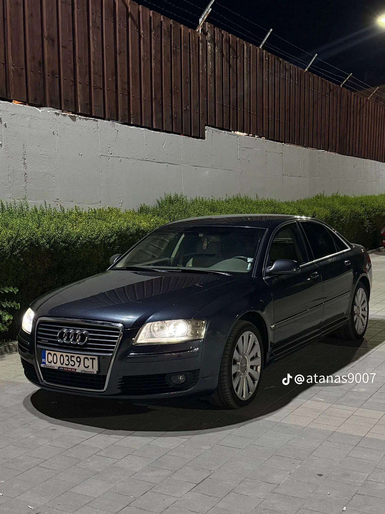 Audi A8, снимка 2 - Автомобили и джипове - 56335679