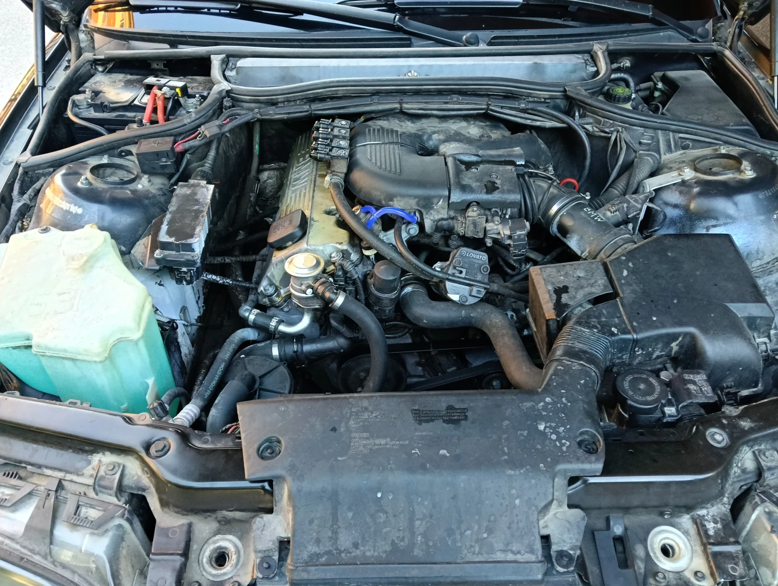 BMW 318, снимка 11 - Автомобили и джипове - 56349593