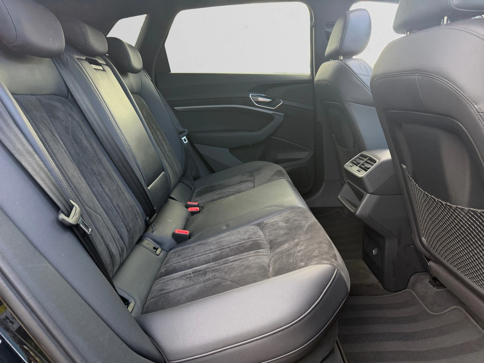Audi E-Tron 55  S-edition Leather Navi Led Camera 86% SoH | Mobile.bg � ����������� 13